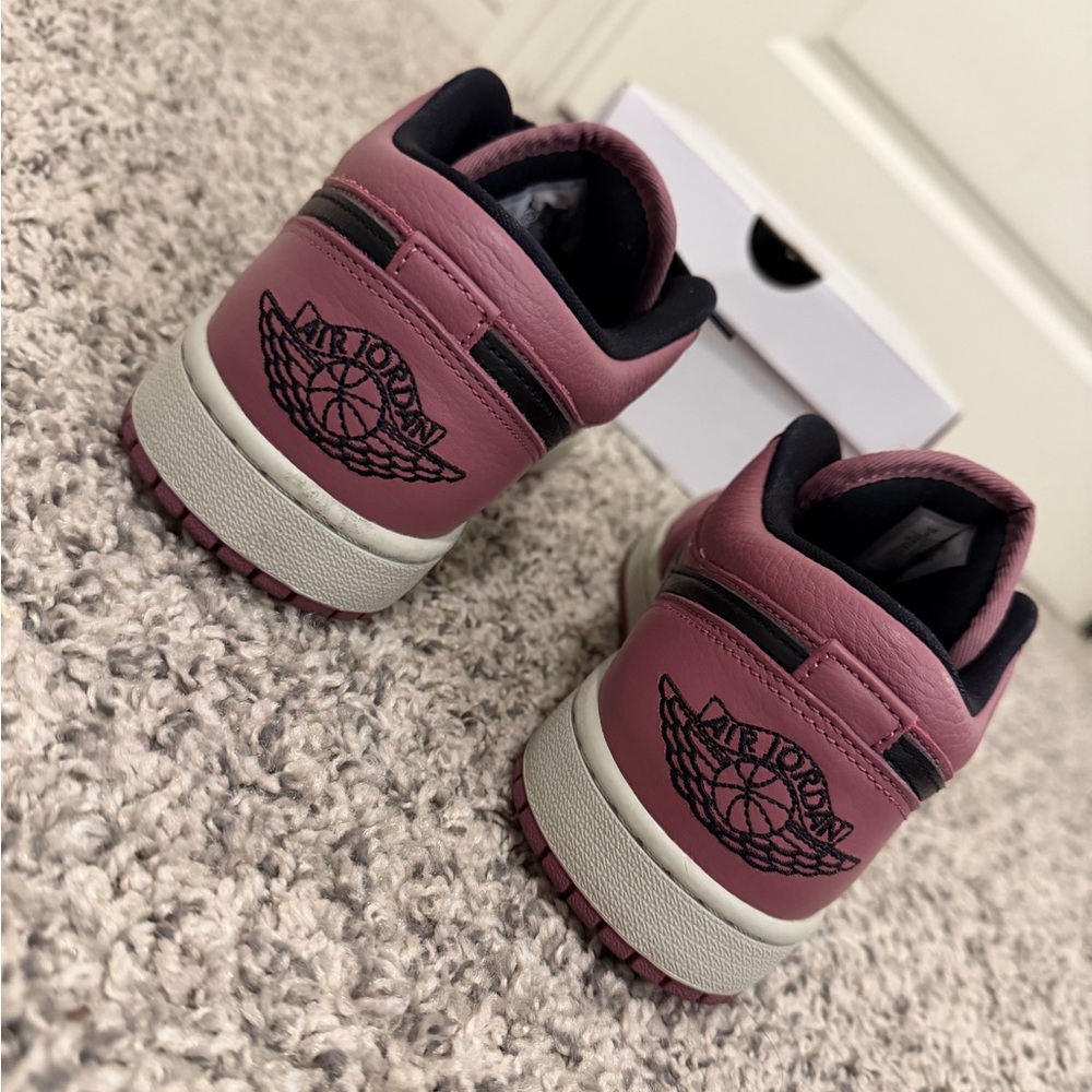 Air Jordan 1 Lows